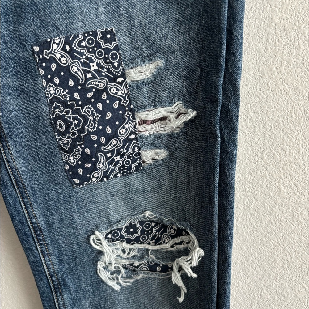 Lucky Brand Patchwork Blue Denim Jeans - Picture 3 of 8